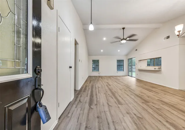 Photo 3 of Single family home for sale at 508 E Castle Harbour Dr, Friendswood, TX 77546 | MLS# 89086880 | Listing updated on 2026-08-30