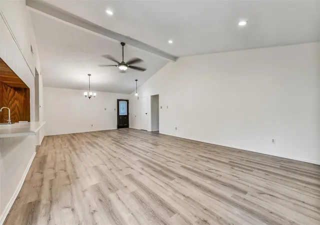 Photo 4 of Single family home for sale at 508 E Castle Harbour Dr, Friendswood, TX 77546 | MLS# 89086880 | Listing updated on 2026-08-30