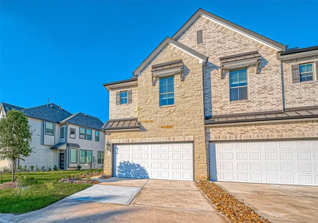 Photo 2 of Townhouse for sale at 493 Long Leaf Pine Dr, Montgomery, TX 77316 | MLS# 22373063 | Listing updated on 2026-07-02