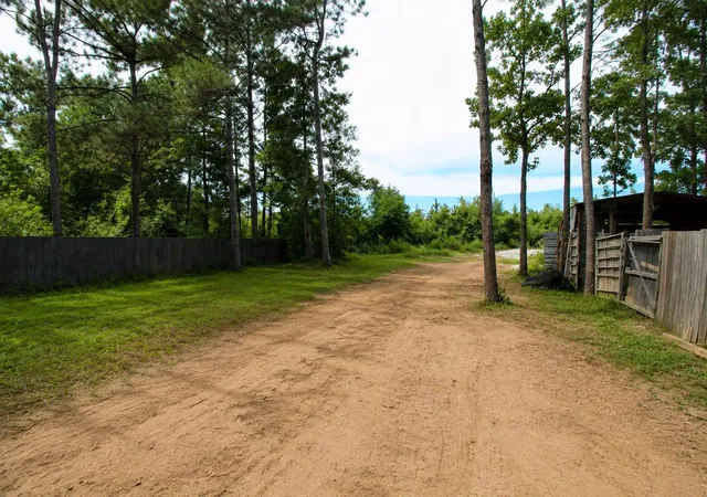 Photo 3 of Single family home for sale at 2111 County Road 3405, Cleveland, TX 77327 | MLS# 55284722 | Listing updated on 2026-09-07