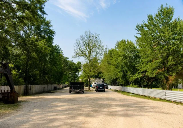 Photo 3 of Single family home for sale at 2111 County Road 3405, Cleveland, TX 77327 | MLS# 55284722 | Listing updated on 2026-10-10