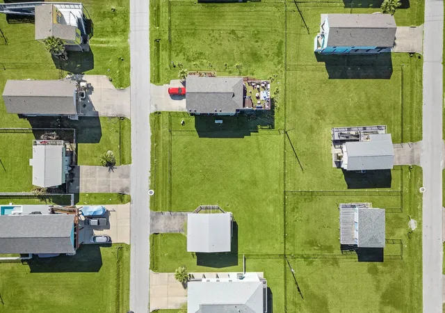 Photo 4 of Land for sale at 4208 Hardin Dr, Galveston, TX 77554 | MLS# 62289063 | Listing updated on 2026-09-20