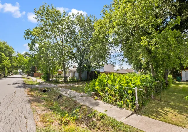 Photo 2 of Land for sale at 0 Scanlock St, Houston, TX 77012 | MLS# 72544815 | Listing updated on 2026-08-15