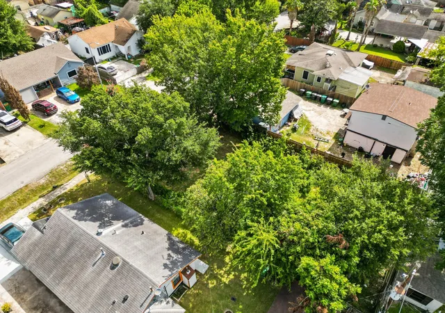 Photo 3 of Land for sale at 0 Scanlock St, Houston, TX 77012 | MLS# 72544815 | Listing updated on 2026-08-15