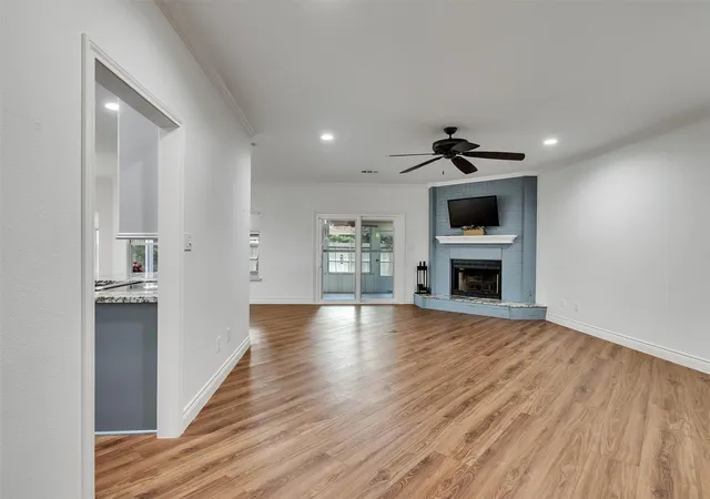 Photo 4 of Single family home for sale at 10459 Twin Cirs Dr, Montgomery, TX 77356 | MLS# 85857629 | Listing updated on 2026-09-17
