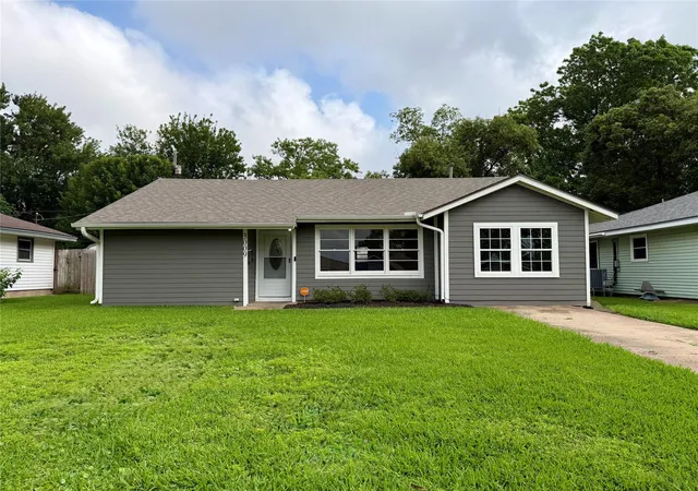 1st image of 3009 Robinson Blvd, Texas City, TX 77590 | MLS# 57535801