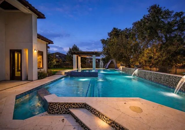 2nd image of 79 Amber Hollow Ct, Sugar Land, TX 77479 | MLS# 65975669