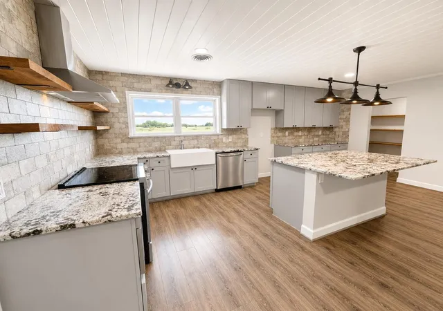 Photo 3 of Single family home for sale at 379 Hale Rd, Bay City, TX 77414 | MLS# 26967805 | Listing updated on 2026-09-09
