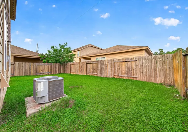 Photo 3 of Single family home for sale at 10538 Pine Landing Dr, Houston, TX 77088 | MLS# 83635923 | Listing updated on 2026-05-18