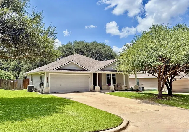 Photo 3 of Sale Pending at 1407 Summer Ct, Brenham, TX 77833 | MLS# 52834133 | Listing updated on 2026-09-16
