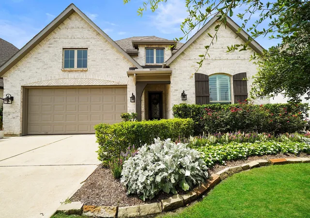 Photo 2 of Sale Pending at 30614 Hawthorn Glen Ct, Fulshear, TX 77441 | MLS# 93604536 | Listing updated on 2026-09-10