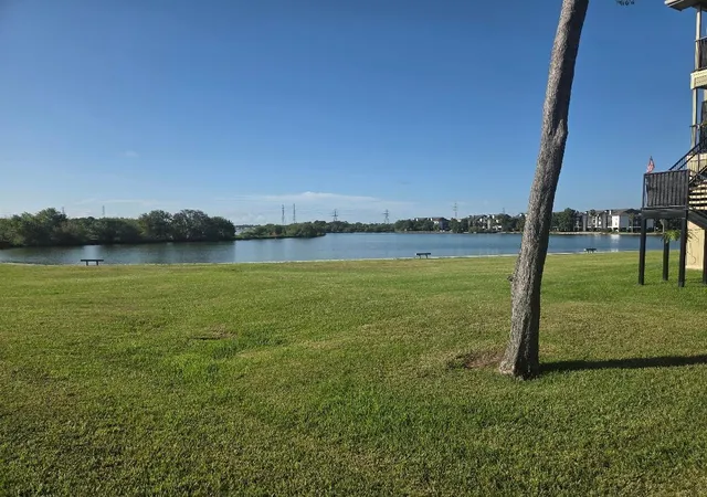 2nd image of 18800 Egret Bay Blvd, Houston, TX 77058