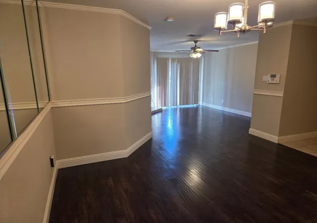 2nd image of 18800 Egret Bay Blvd #1009, Houston, TX 77058 | MLS# 70578925
