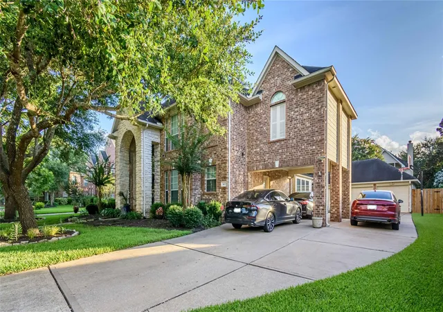 Photo 3 of Single family home for sale at 3415 S Ripples Ct, Missouri City, TX 77459 | MLS# 73925373 | Listing updated on 2026-09-10