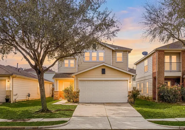 Photo 1 of Single family home for sale at 2710 Skyview Ridge Ct, Houston, TX 77047 | MLS# 27200484 | Listing updated on 2026-09-05