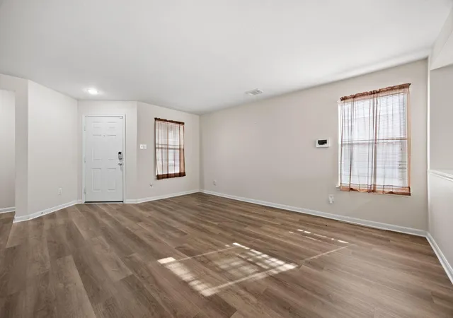 Photo 2 of Single family home for sale at 2710 Skyview Ridge Ct, Houston, TX 77047 | MLS# 27200484 | Listing updated on 2026-09-05