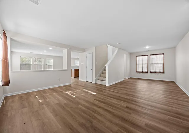 Photo 3 of Single family home for sale at 2710 Skyview Ridge Ct, Houston, TX 77047 | MLS# 27200484 | Listing updated on 2026-09-05