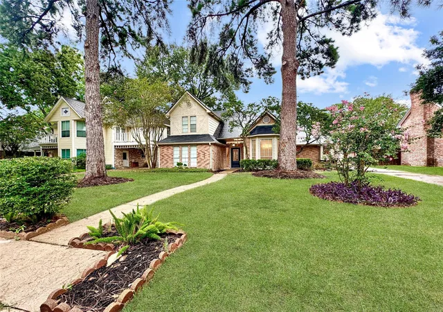 Photo 1 of Single family home for sale at 11423 Canyon Trl Dr, Houston, TX 77066 | MLS# 46865277 | Listing updated on 2026-09-13