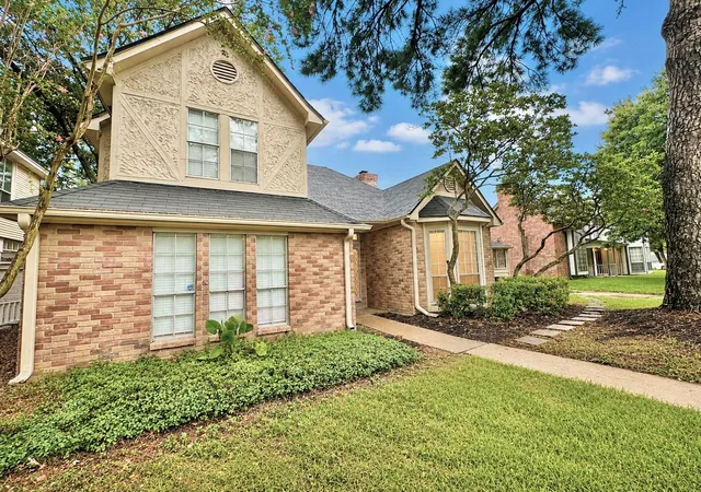 Photo 2 of Single family home for sale at 11423 Canyon Trl Dr, Houston, TX 77066 | MLS# 46865277 | Listing updated on 2026-09-13