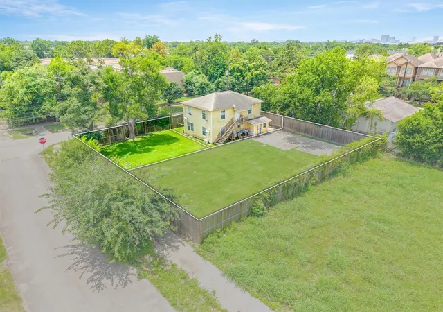 14th image of 4233 Dupont St, Houston, TX 77021 | MLS# 91821390