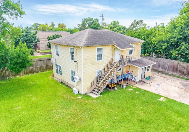 3rd image of 4233 Dupont St, Houston, TX 77021 | MLS# 91821390
