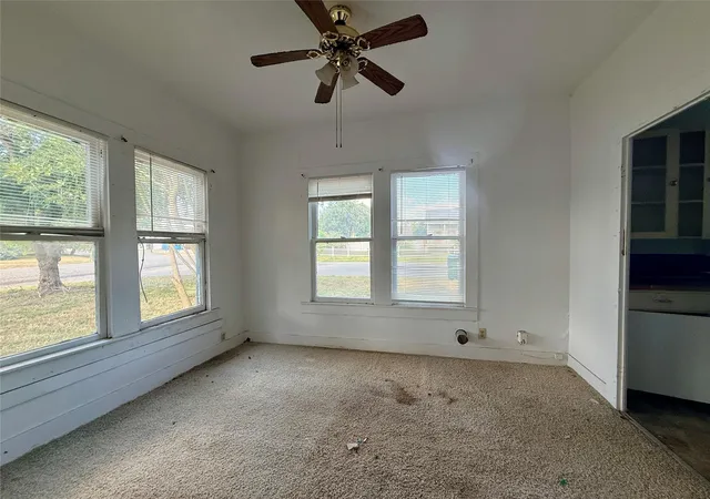 Photo 4 of Single family home for sale at 201 E Bailey St, Cuero, TX 77954 | MLS# 45943304 | Listing updated on 2026-08-19