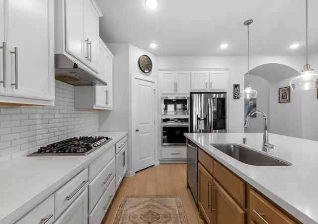 Photo 4 of Single family home for sale at 20922 Blooming Shrubs Ct, Cypress, TX 77433 | MLS# 32848932 | Listing updated on 2026-08-18