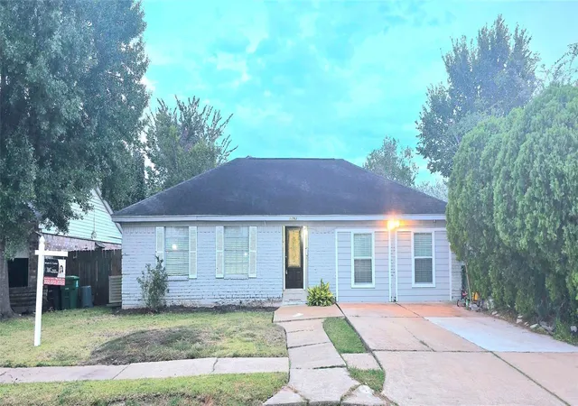 Photo 2 of Single family home for sale at 11703 Teaneck Dr, Houston, TX 77089 | MLS# 72616050 | Listing updated on 2026-07-30