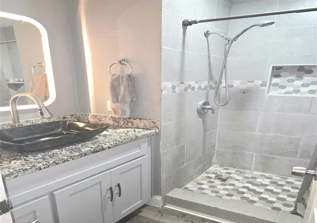 Photo 3 of Single family home for sale at 11703 Teaneck Dr, Houston, TX 77089 | MLS# 72616050 | Listing updated on 2026-07-30