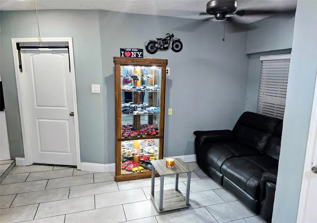 Photo 4 of Single family home for sale at 11703 Teaneck Dr, Houston, TX 77089 | MLS# 72616050 | Listing updated on 2026-07-30