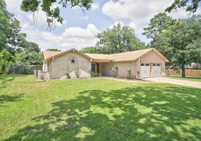 Homes for sale in Centerville, TX | 635 W Church St, Centerville, TX 75833 | MLS# 67995566