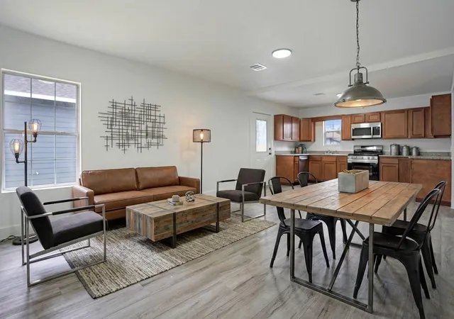 Photo 4 of Single family home for sale at 8505 Denby St, Houston, TX 77012 | MLS# 61855864 | Listing updated on 2026-04-22