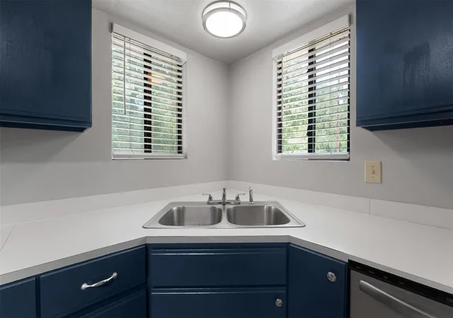 Photo 3 of Single family home for sale at 5 Top Flite Ln, Trinity, TX 75862 | MLS# 31947017 | Listing updated on 2026-08-28
