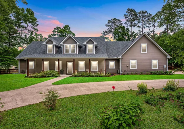 2nd image of 210 Creekside Dr, Magnolia, TX 77354 | MLS# 55937067