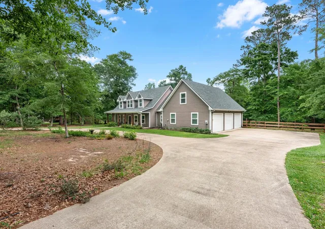 Photo 4 of Single family home for sale at 210 Creekside Dr, Magnolia, TX 77354 | MLS# 55937067 | Listing updated on 2026-06-19