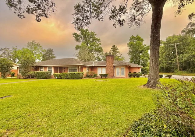 Photo 3 of Sale Pending at 2735 Webster St, Liberty, TX 77575 | MLS# 46830011 | Listing updated on 2026-09-27