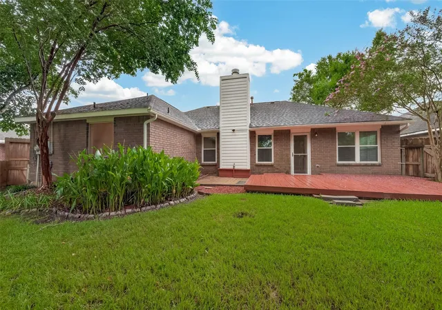 4th image of 2743 N Larkspur Cir, Pearland, TX 77584 | MLS# 64367076