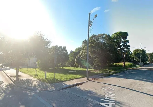 Photo 2 of Land for sale at 1215 Orange Ave, Fort Pierce, FL 34950 | MLS# 33346591 | Listing updated on 2026-04-29