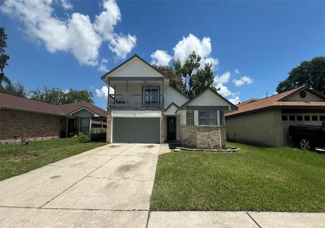 Single family home for sale at 3910 Ebury Dr, Houston, TX 77066 | MLS# 71293072