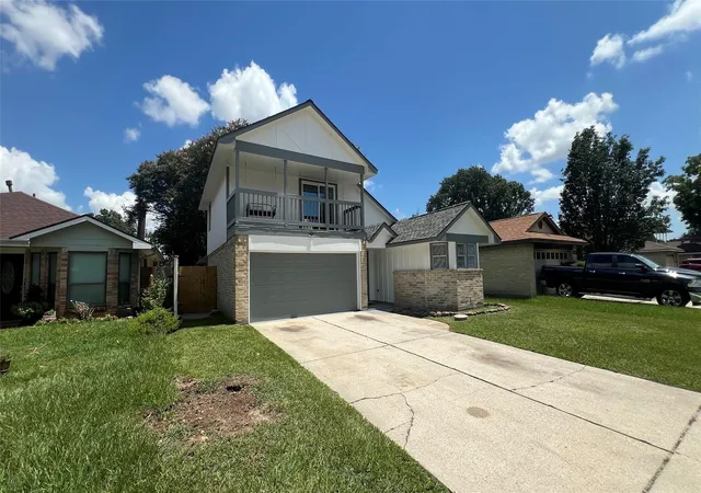 Photo 2 of Single family home for sale at 3910 Ebury Dr, Houston, TX 77066 | MLS# 71293072 | Listing updated on 2026-09-20