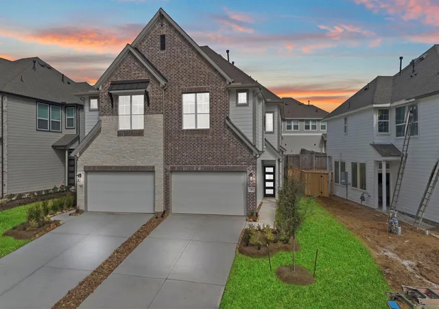 Photo 1 of Sale Pending at 116 W Coralburst Loop, Montgomery, TX 77316 | MLS# 84684626 | Listing updated on 2026-09-11
