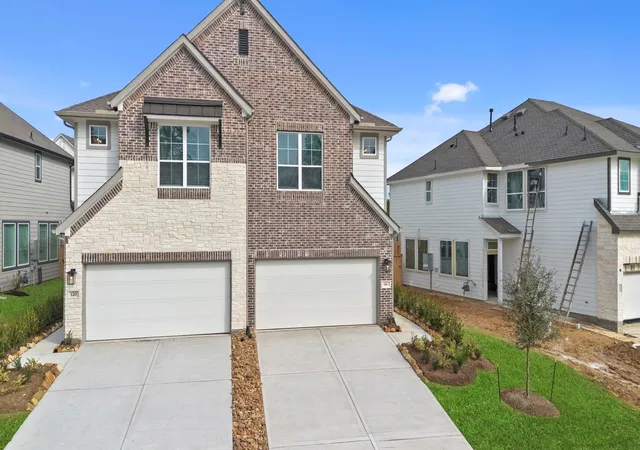 Photo 2 of Sale Pending at 116 W Coralburst Loop, Montgomery, TX 77316 | MLS# 84684626 | Listing updated on 2026-09-11