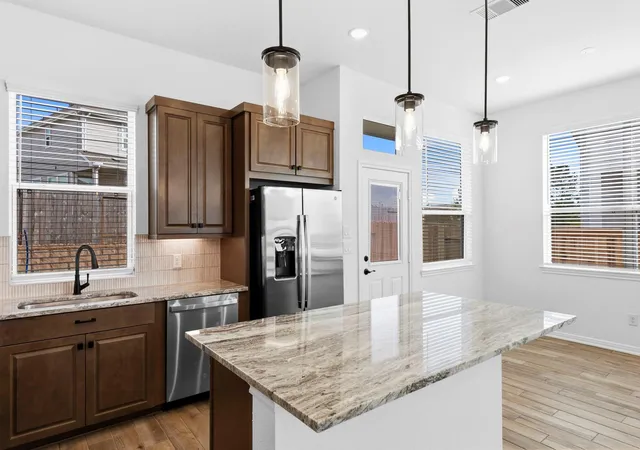 Photo 3 of Sale Pending at 116 W Coralburst Loop, Montgomery, TX 77316 | MLS# 84684626 | Listing updated on 2026-09-11