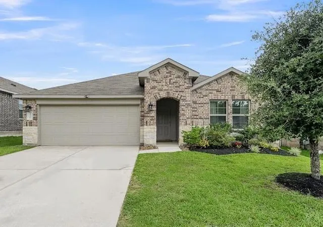 2nd image of 11719 Bari Reef Ln, Conroe, TX 77304 | MLS# 70178531