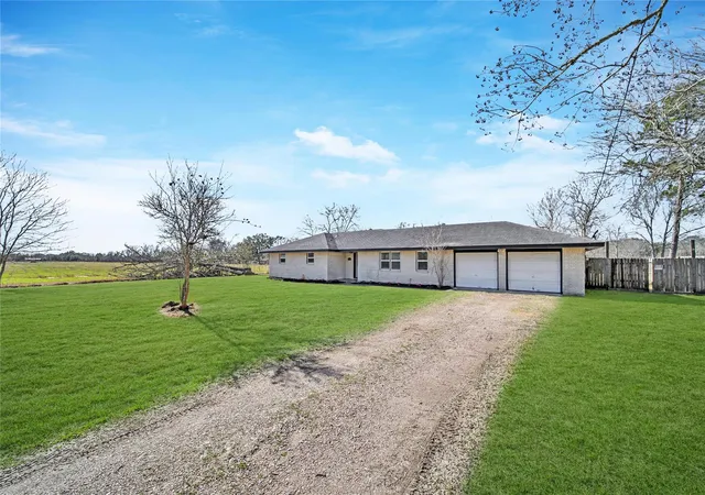 2nd image of 4614 Edgemore St St, Santa Fe, TX 77517 | MLS# 71321326