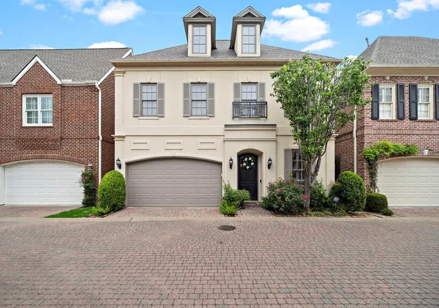 Photo 1 of Single family home for sale at 1229 Ripple Crk Dr, Houston, TX 77057 | MLS# 29768945 | Listing updated on 2026-08-27
