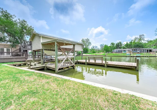 2nd image of 142 Private Road 652, Bay City, TX 77414 | MLS# 49836983