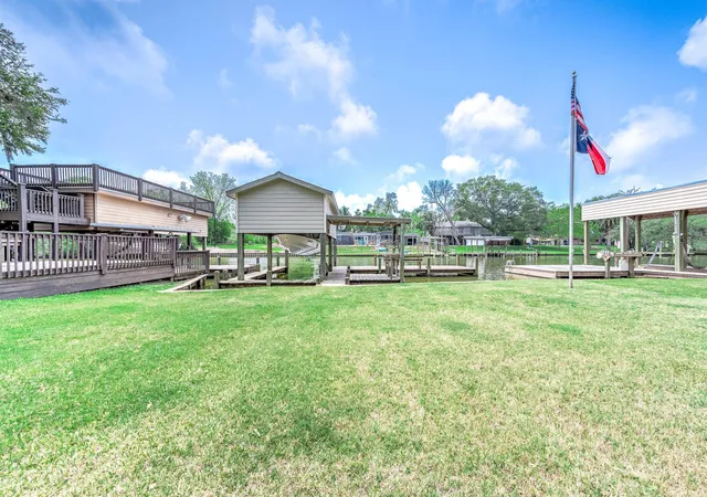 Photo 3 of Single family home for sale at 142 Private Rd 652, Bay City, TX 77414 | MLS# 49836983 | Listing updated on 2026-09-16