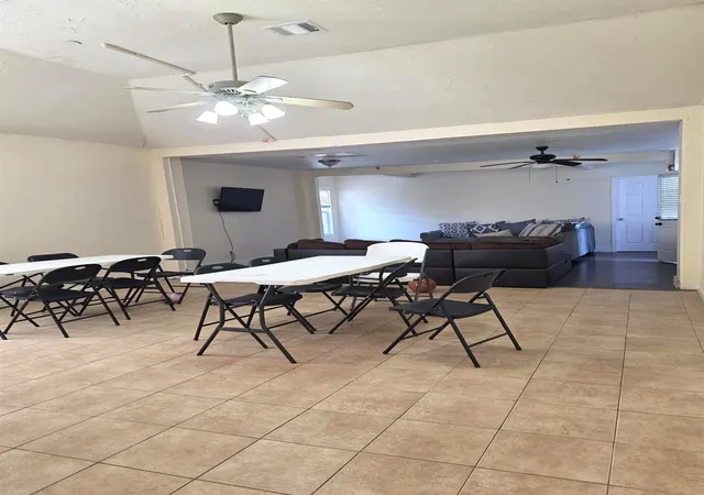 Photo 3 of Sale Pending at 3502 Stratford Manor Dr, Sugar Land, TX 77498 | MLS# 78456183 | Listing updated on 2026-08-05