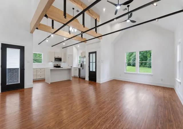 Single family home for sale at 10802 Fairview Dr, Conroe, TX 77385 | MLS# 40763924 | Listing updated on 2026-09-06